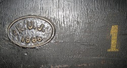 Ettans tillverkarskylt. Klicka f&ouml;r st&ouml;rre bild! (568 kB)